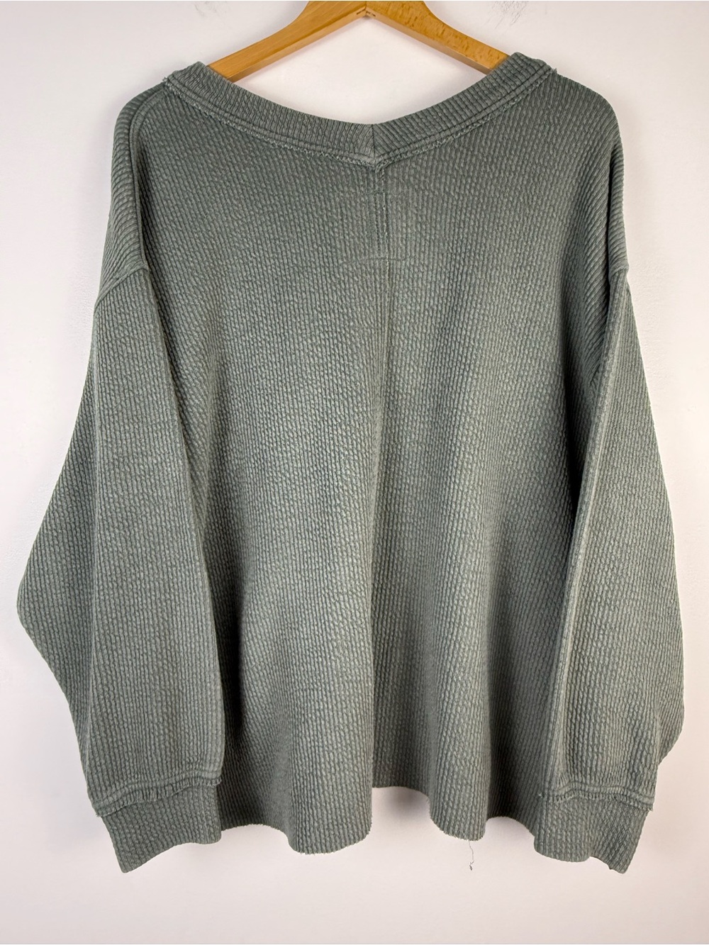 Aerie Women’s Wonder Textured Waffle-Knit Oversized Sweater in Green - Picture 3 of 14